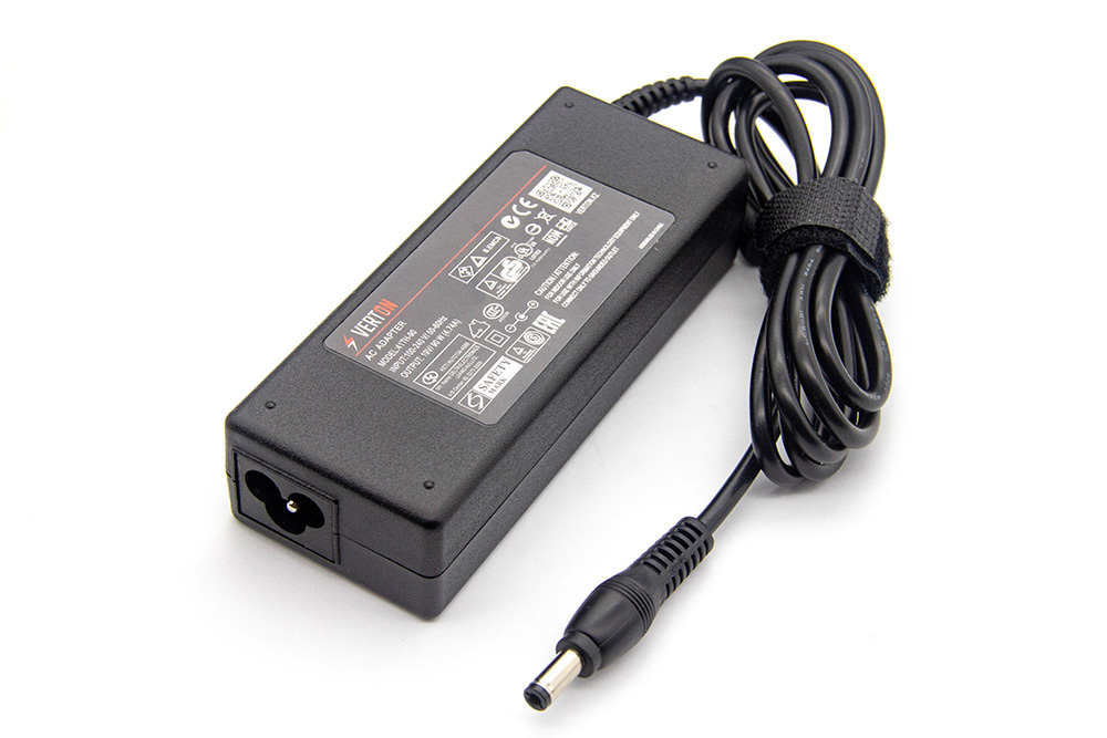зарядное устройство для Toshiba PA-1900-24, 19 В/ 90 Вт (4.74 А), 5.5/2.5 мм, Verton 31634